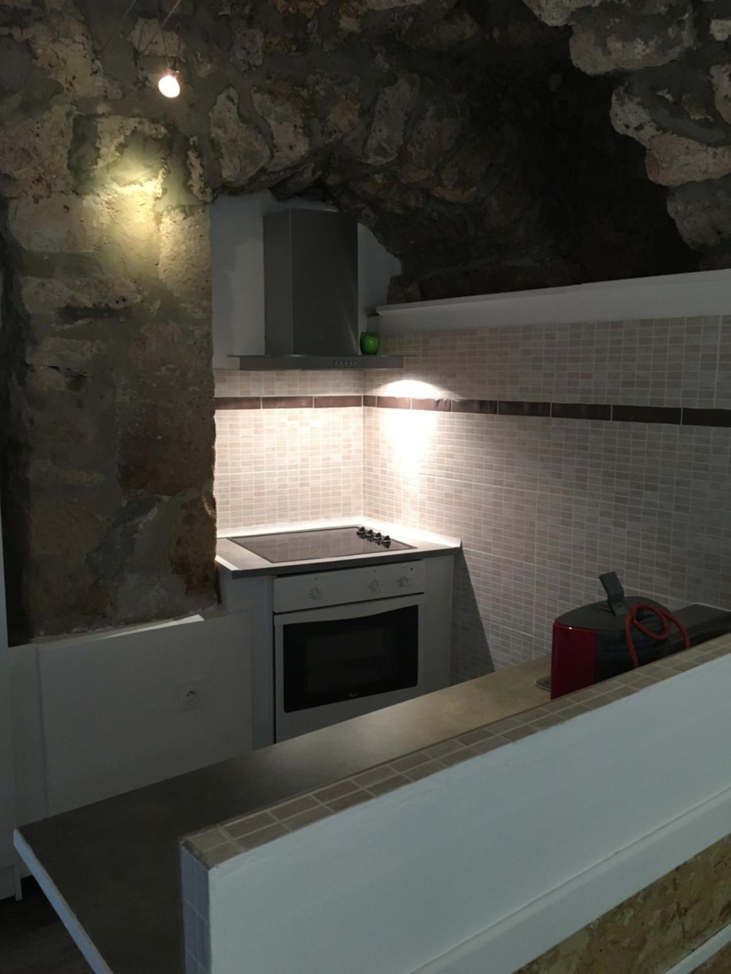 La Grotte Apartamento La Garde-Adhémar Exterior foto